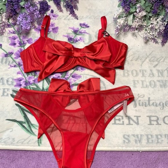 Victoria’s Secret Dream Angels Bra & Panty Set NWT - Picture 5 of 5